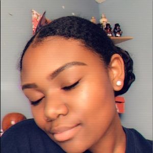 Meet your Posher, Jalisia